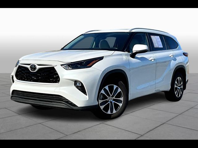 2024 Toyota Highlander XLE