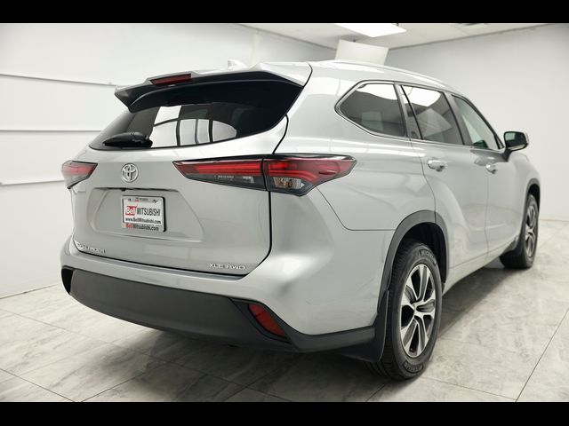 2024 Toyota Highlander XLE