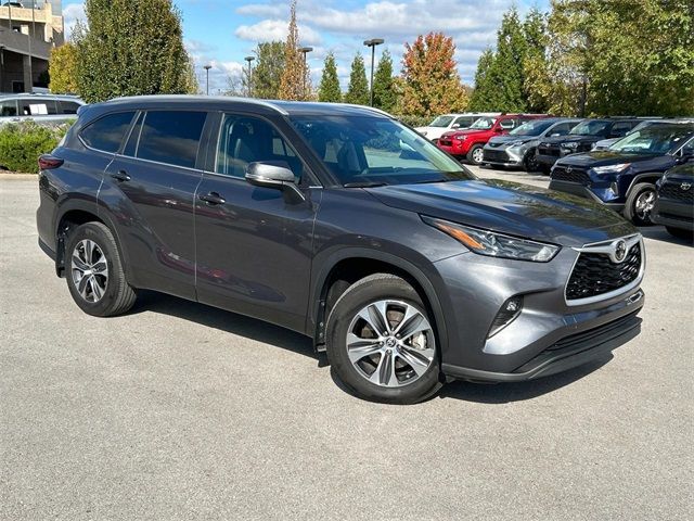 2024 Toyota Highlander XLE