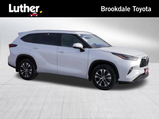 2024 Toyota Highlander XLE