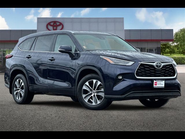 2024 Toyota Highlander XLE