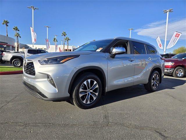 2024 Toyota Highlander XLE