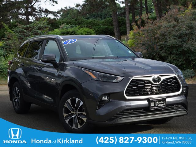 2024 Toyota Highlander XLE