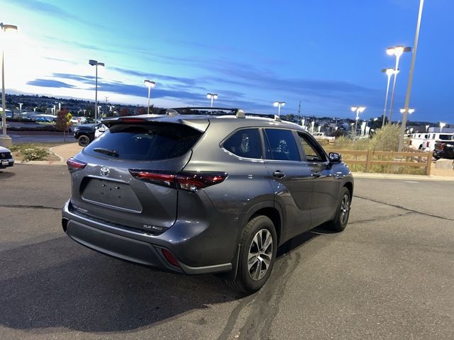 2024 Toyota Highlander XLE