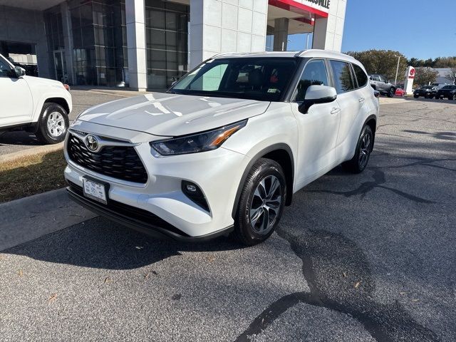 2024 Toyota Highlander XLE