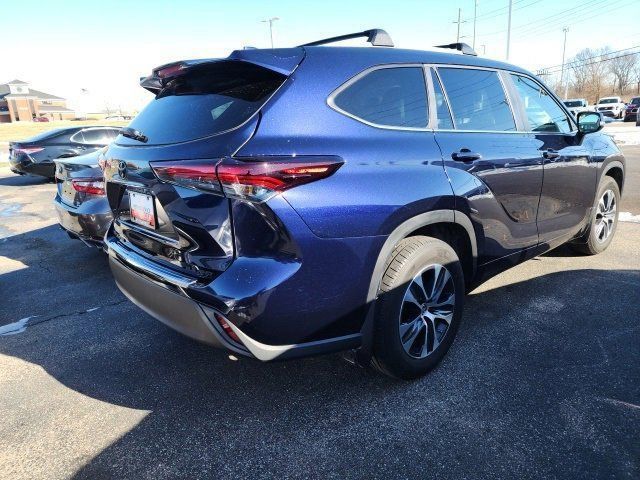 2024 Toyota Highlander XLE