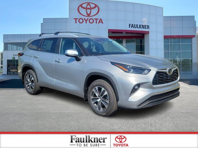 2024 Toyota Highlander XLE