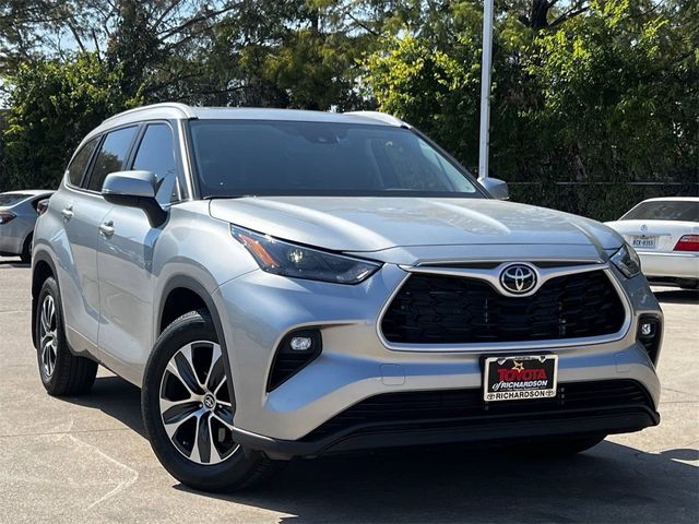 2024 Toyota Highlander XLE