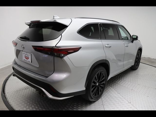 2024 Toyota Highlander Platinum