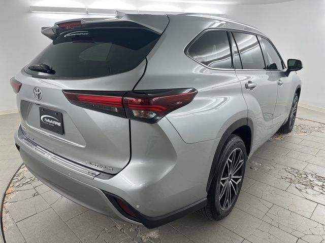 2024 Toyota Highlander XSE