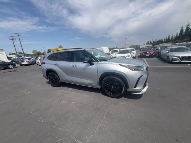 2024 Toyota Highlander XSE