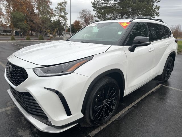 2024 Toyota Highlander XSE