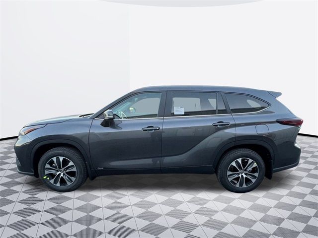 2024 Toyota Highlander Hybrid XLE