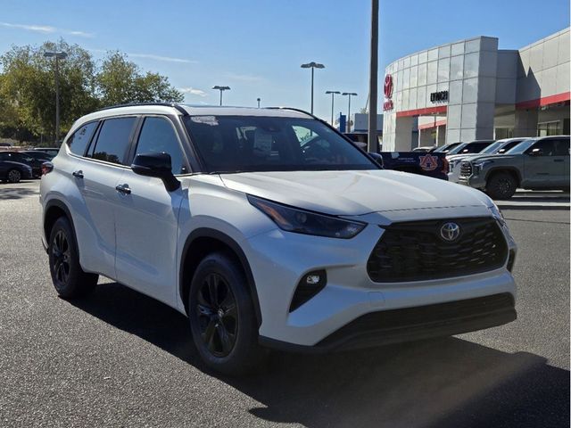 2024 Toyota Highlander Hybrid XLE Nightshade