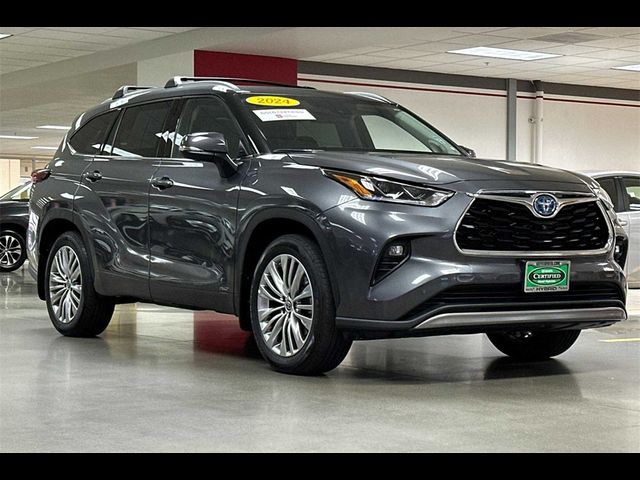 2024 Toyota Highlander Hybrid Platinum