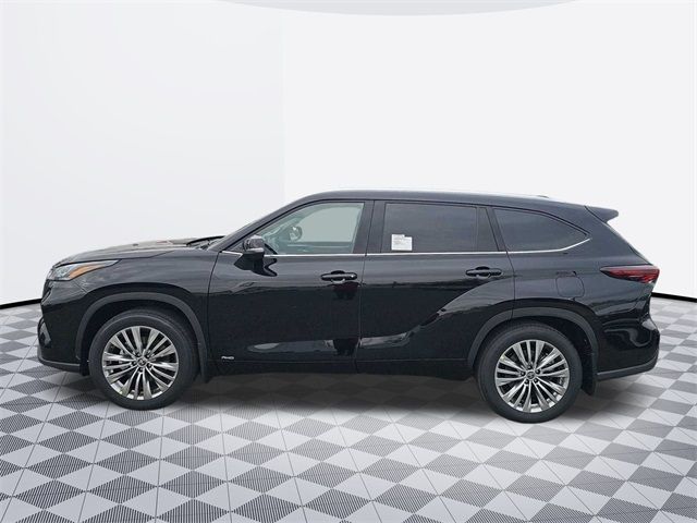 2024 Toyota Highlander Hybrid Platinum