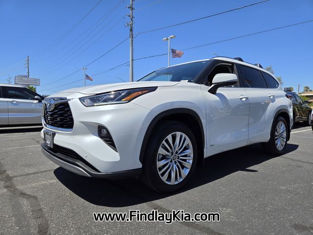 2024 Toyota Highlander Hybrid Platinum