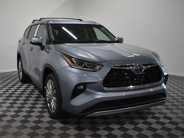 2024 Toyota Highlander Hybrid Platinum