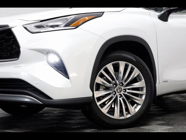 2024 Toyota Highlander Hybrid Platinum