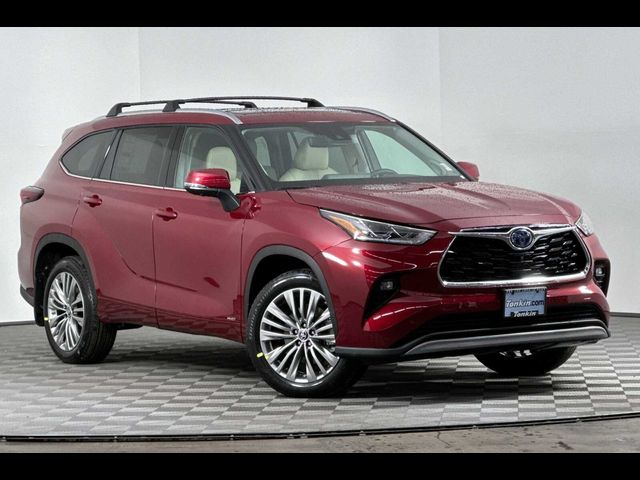 2024 Toyota Highlander Hybrid Platinum