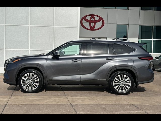 2024 Toyota Highlander Hybrid Platinum