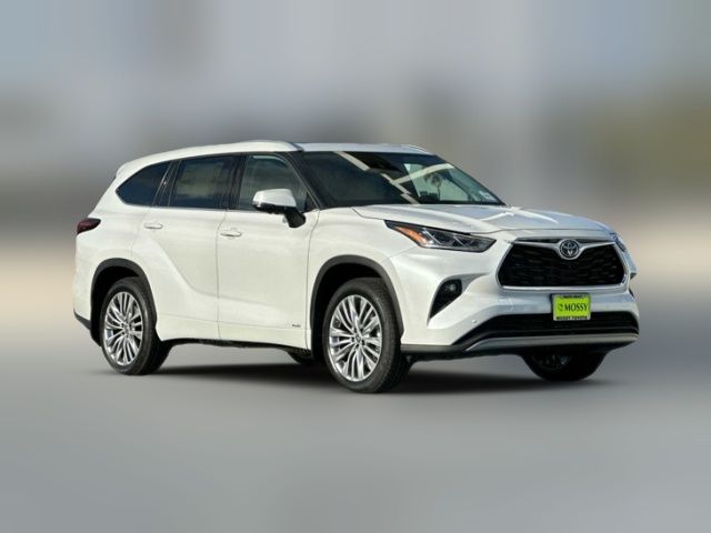 2024 Toyota Highlander Hybrid Platinum