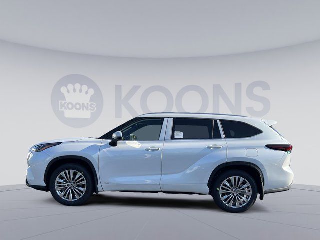 2024 Toyota Highlander Hybrid Platinum