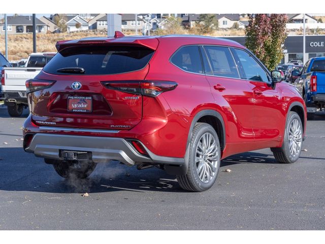 2024 Toyota Highlander Hybrid Platinum