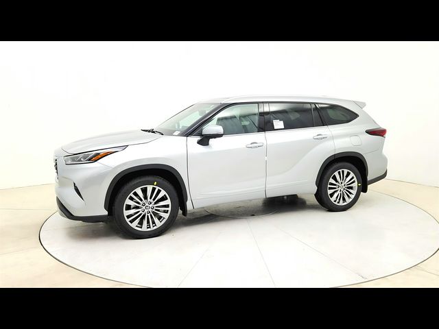 2024 Toyota Highlander Hybrid Platinum