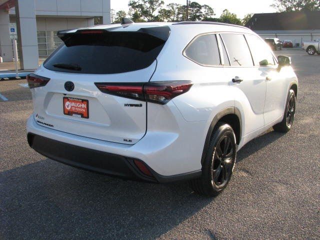 2024 Toyota Highlander 