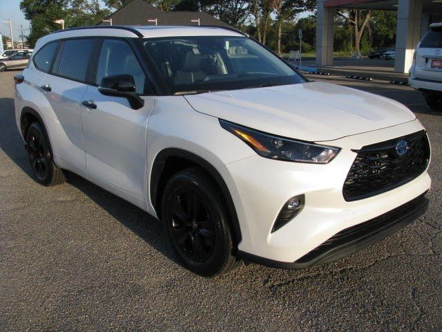 2024 Toyota Highlander 