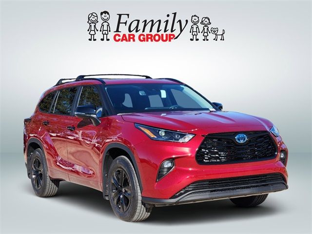 2024 Toyota Highlander Hybrid XLE Nightshade