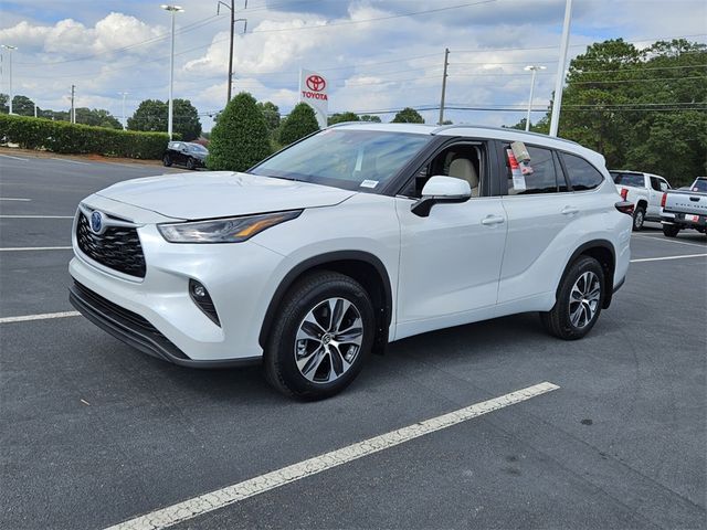 2024 Toyota Highlander Hybrid XLE