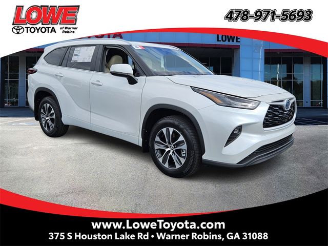 2024 Toyota Highlander Hybrid XLE