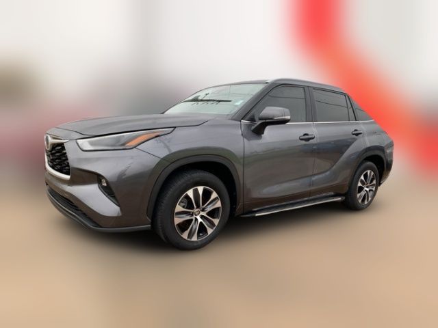 2024 Toyota Highlander Hybrid XLE