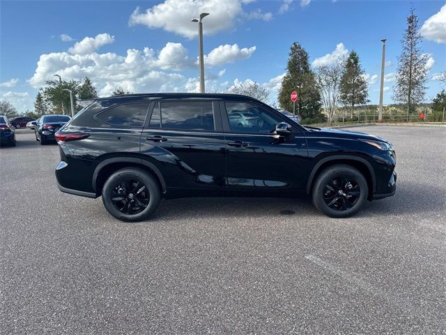 2024 Toyota Highlander Hybrid XLE Nightshade