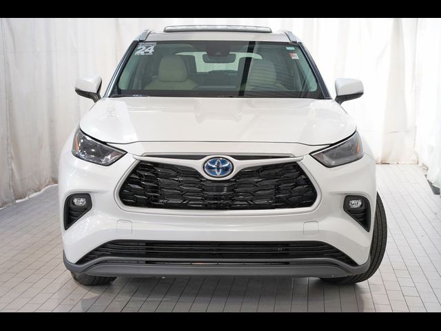 2024 Toyota Highlander Hybrid XLE