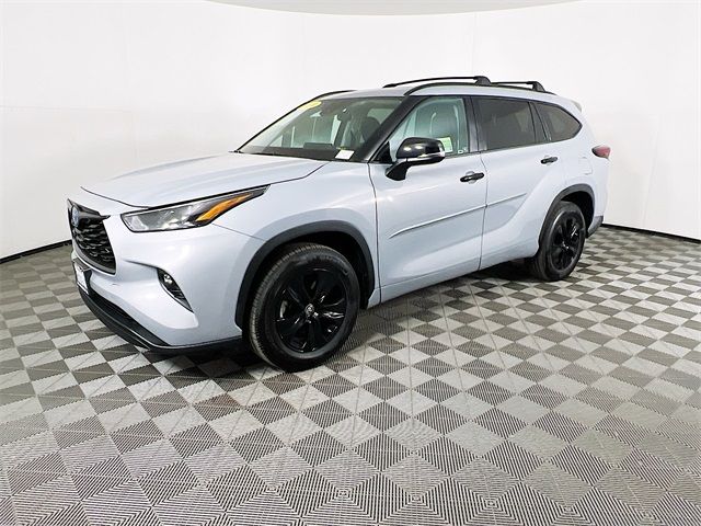 2024 Toyota Highlander Hybrid XLE