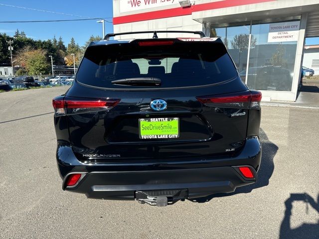 2024 Toyota Highlander Hybrid XLE