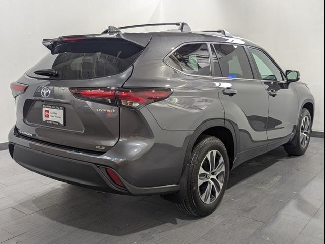 2024 Toyota Highlander 