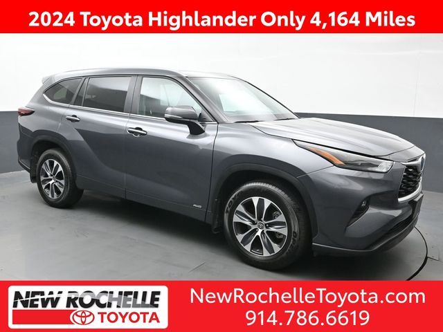 2024 Toyota Highlander Hybrid XLE