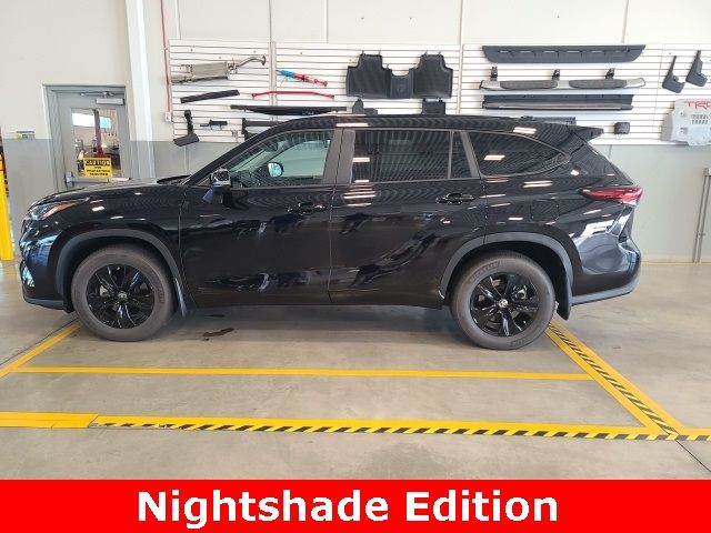 2024 Toyota Highlander Hybrid XLE Nightshade