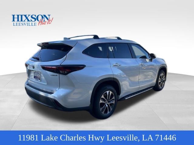 2024 Toyota Highlander Hybrid XLE