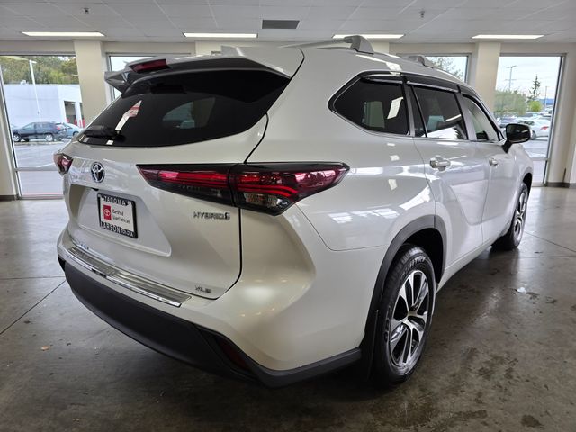 2024 Toyota Highlander Hybrid XLE