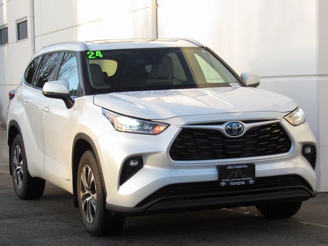 2024 Toyota Highlander Hybrid XLE