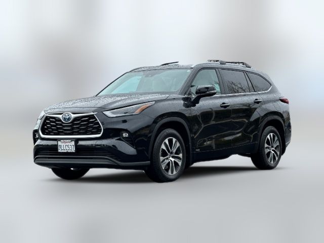 2024 Toyota Highlander Hybrid XLE