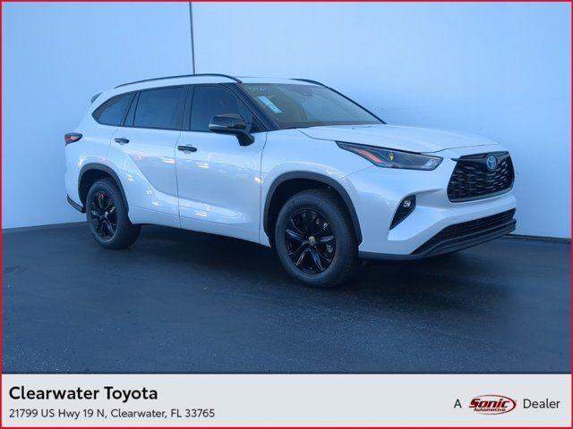 2024 Toyota Highlander Hybrid XLE