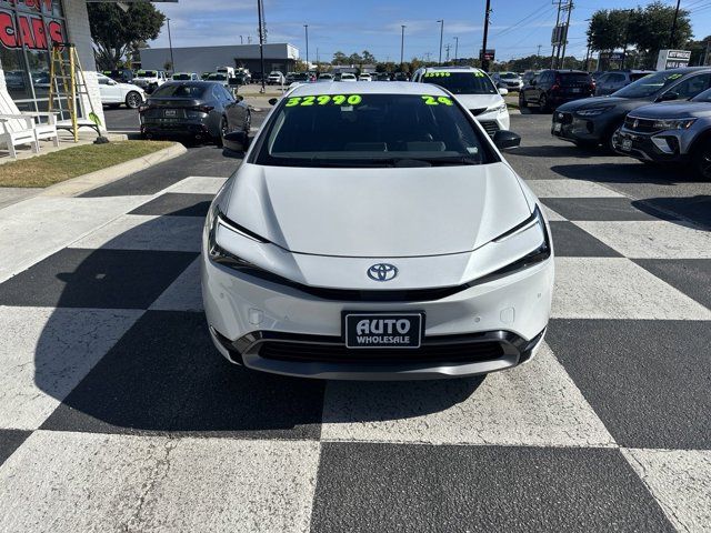 2024 Toyota Prius XLE