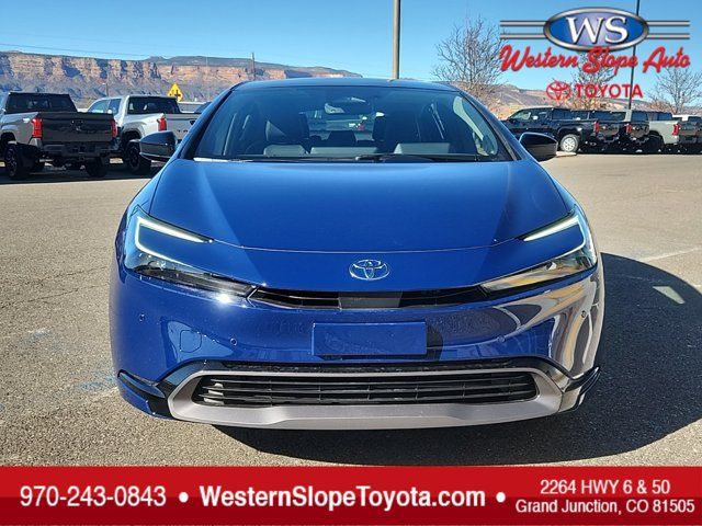 2024 Toyota Prius 