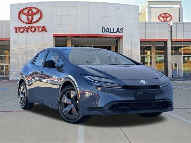 2024 Toyota Prius XLE